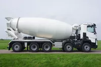 Renault C 10x4 49-tons naloopas met Liebherr 15m3 betonmixer Foto