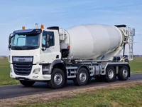 DAF FAX 450 8x2 WSG Liebherr 12M3 mixer Foto